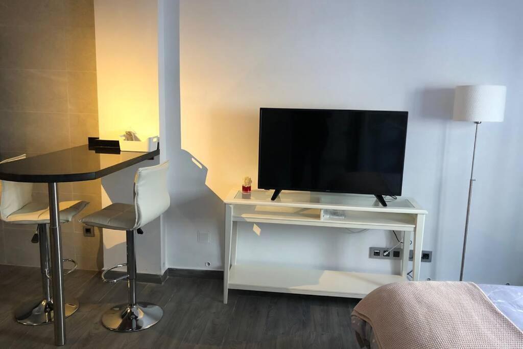 Studio Apartment In Ardales, Cerca El Caminito Del Rey Y Embalses Exterior photo